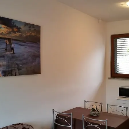 Apartment Labin דירה לאבין