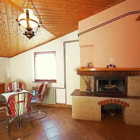 Apartment Labin דירה לאבין