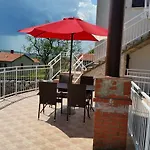 Apartment Labin アパート ラビン